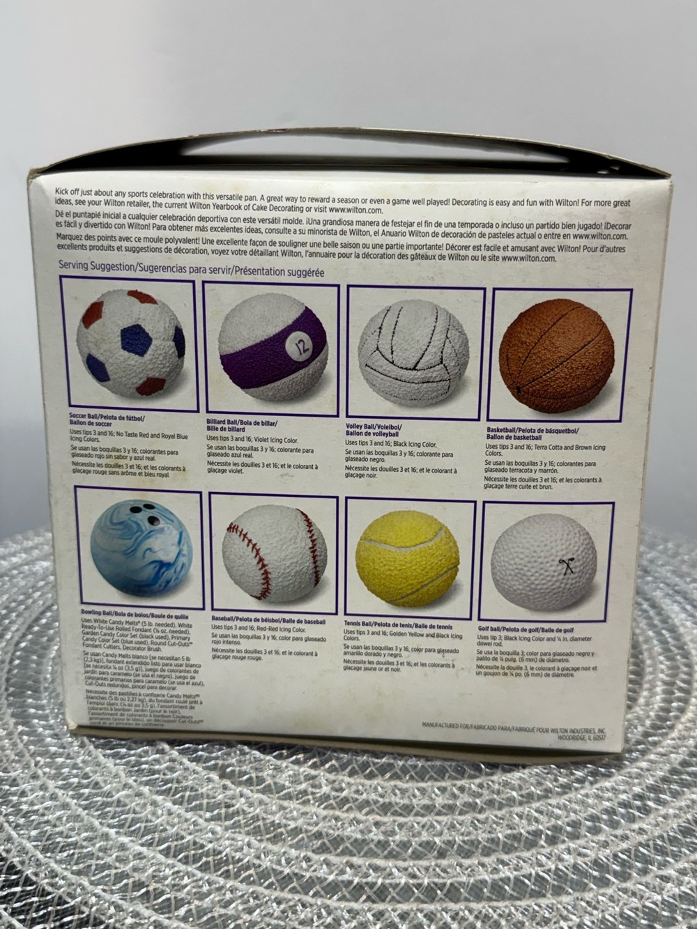 Wilton 3-D Ball Pan Set NWT